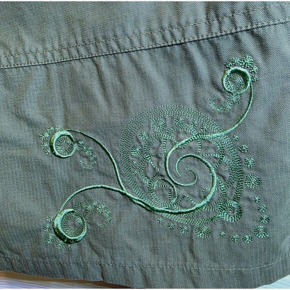 Horny Toad & Co Capri Pants Shorts Womens Sz 14 Olive Green Boho Embroidery - Picture 4 of 10